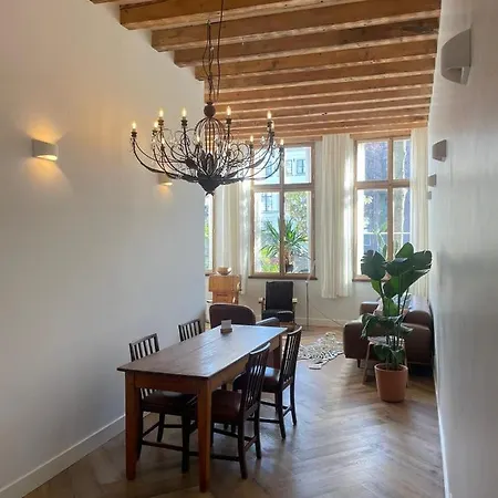 Apartamento 't Hart *